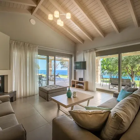 Artina Luxury Villa Keri