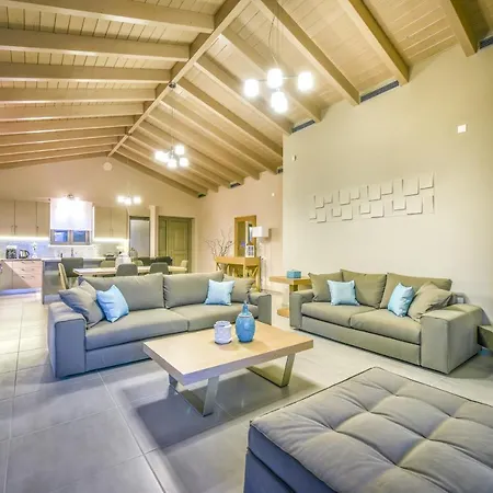 Artina Luxury